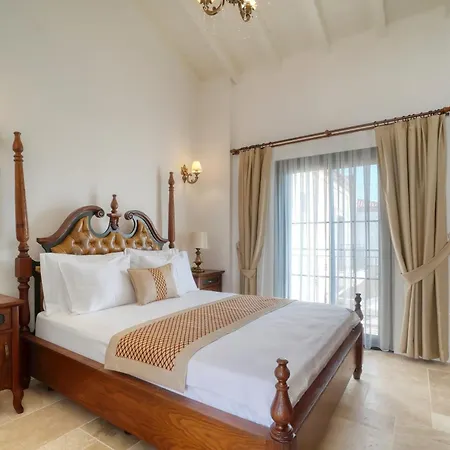 Hotel Zaena
