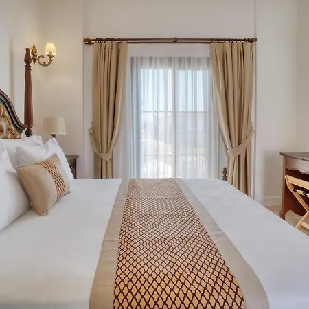 Hotel Zaena *
