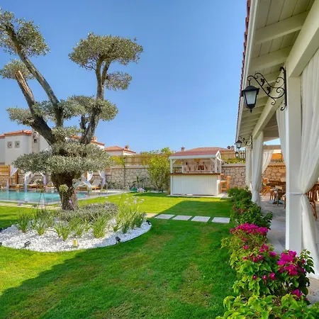 Zaena Hotel