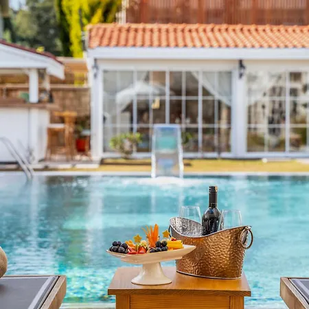 Zaena Hotel
