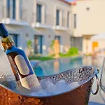 Hotel Zaena