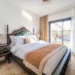 Zaena Hotel