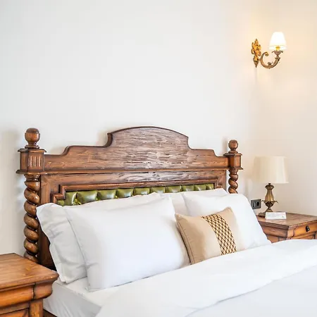 Zaena Hotel