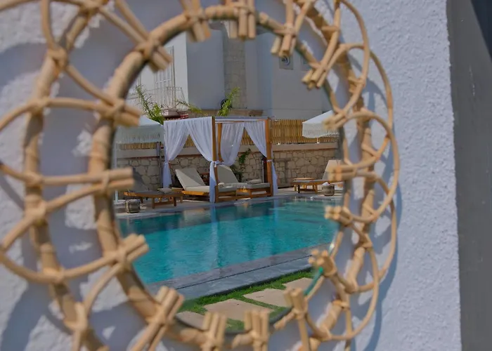 Zaena Hotel