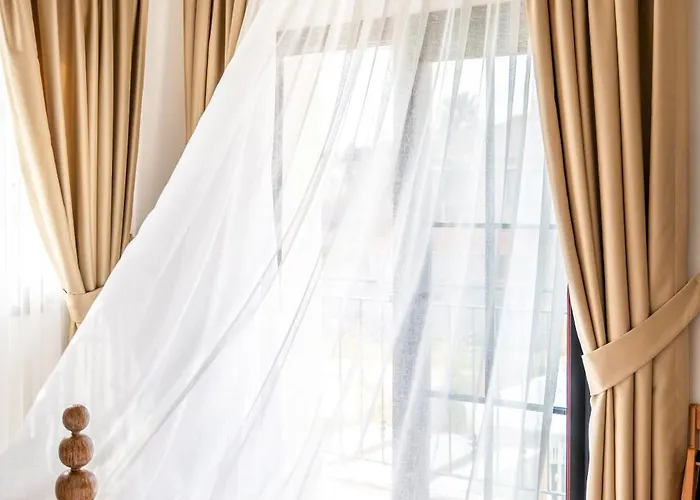 Hotel Zaena