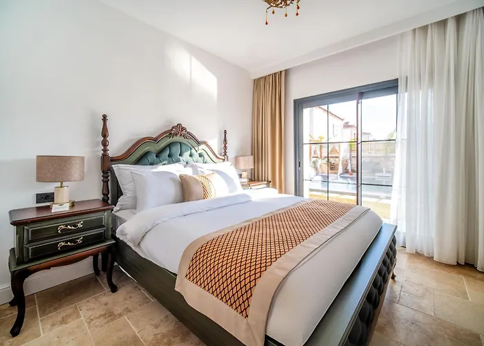 Zaena Hotel